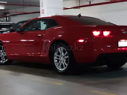 Chevrolet Camaro 2013 года за 11 700 000 тг. в Алматы – фото 5