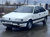 Volkswagen Passat 1991 годаfor800 000 тг. в Актобе – фото 2