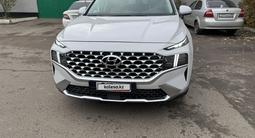 Hyundai Santa Fe 2022 года за 18 500 000 тг. в Алматы – фото 2