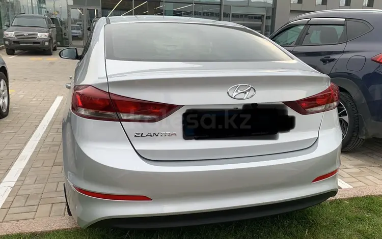 Hyundai Elantra 2018 годаүшін7 500 000 тг. в Астана