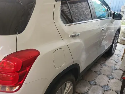 Chevrolet Tracker 2021 года за 8 200 000 тг. в Алматы – фото 13