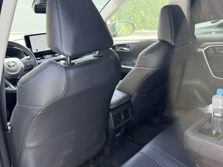 Toyota RAV4 2025 года за 24 000 000 тг. в Астана – фото 10