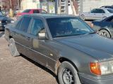 Mercedes-Benz E 200 1992 годаfor1 000 000 тг. в Тараз – фото 5