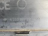 Подиум под номерник на мерседес S221 CLS219 C204 за 35 000 тг. в Алматы – фото 3