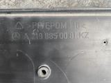 Подиум под номерник на мерседес S221 CLS219 C204 за 35 000 тг. в Алматы – фото 5