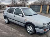 Volkswagen Golf 1996 года за 1 500 000 тг. в Караганда – фото 2