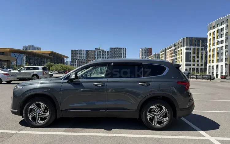 Hyundai Santa Fe 2021 года за 13 400 000 тг. в Астана