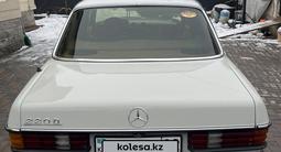 Mercedes-Benz E 230 1982 года за 2 100 000 тг. в Алматы – фото 5