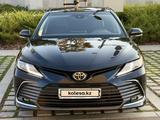 Toyota Camry 2023 года за 15 500 000 тг. в Алматы