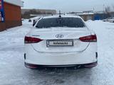 Hyundai Accent 2021 годаfor8 700 000 тг. в Усть-Каменогорск – фото 2