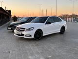 Mercedes-Benz C 180 2013 годаfor5 700 000 тг. в Актау – фото 2