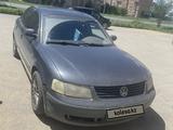 Volkswagen Passat 1997 года за 1 400 000 тг. в Актобе – фото 2