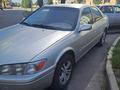 Toyota Camry 2001 года за 2 700 000 тг. в Алматы – фото 4