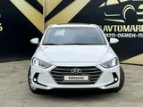 Hyundai Elantra 2018 годаүшін7 990 000 тг. в Атырау – фото 2