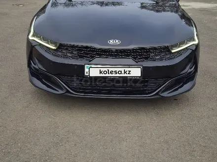 Kia K5 2021 года за 10 700 000 тг. в Уральск – фото 2