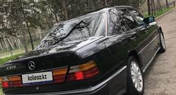 Mercedes-Benz E 320 1993 года за 2 400 000 тг. в Алматы – фото 3