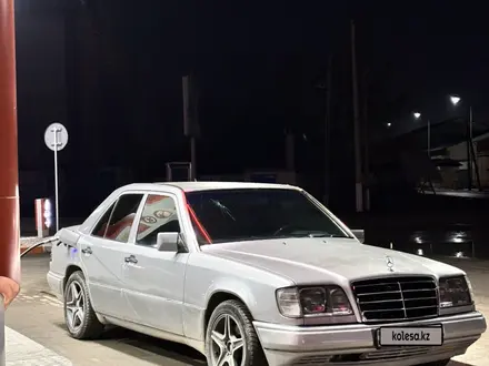 Mercedes-Benz E 200 1993 года за 2 550 000 тг. в Кызылорда