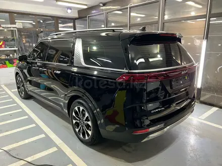 Kia Carnival 2022 года за 20 000 000 тг. в Алматы – фото 4