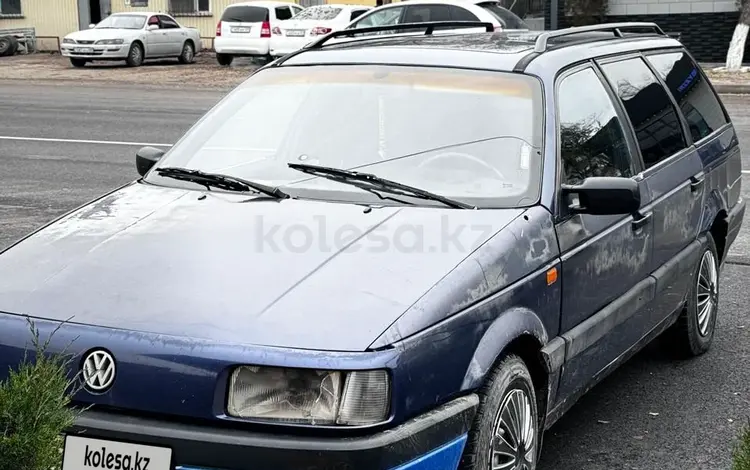 Volkswagen Passat 1993 годаүшін1 100 000 тг. в Алматы