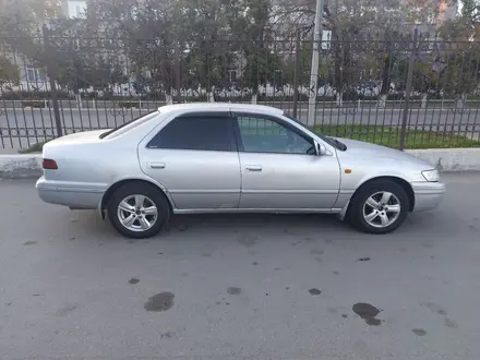 Toyota Camry Gracia 1997 года за 3 400 000 тг. в Семей – фото 2