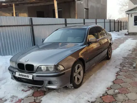 BMW 528 1997 года за 1 700 000 тг. в Алматы