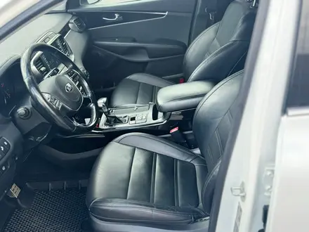 Kia Sorento Premium+ 3.5 2019 года за 11 790 000 тг. в Астана – фото 11