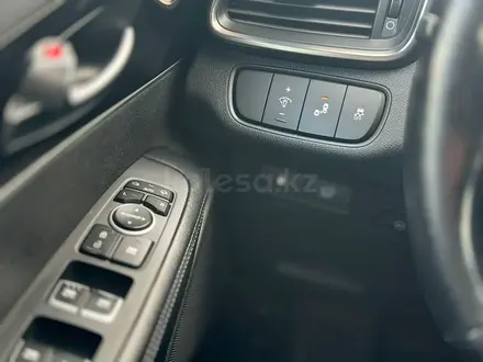 Kia Sorento Premium+ 3.5 2019 года за 11 790 000 тг. в Астана – фото 13