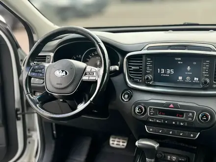 Kia Sorento Premium+ 3.5 2019 года за 11 790 000 тг. в Астана – фото 9