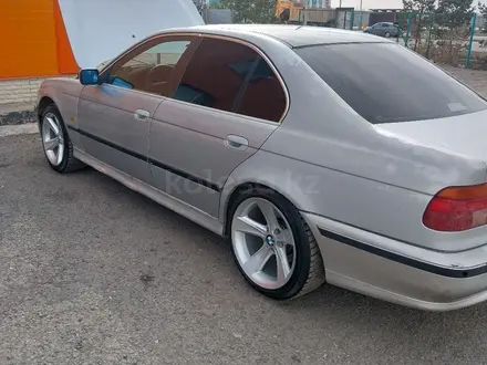 BMW 520 1996 года за 1 800 000 тг. в Астана – фото 4