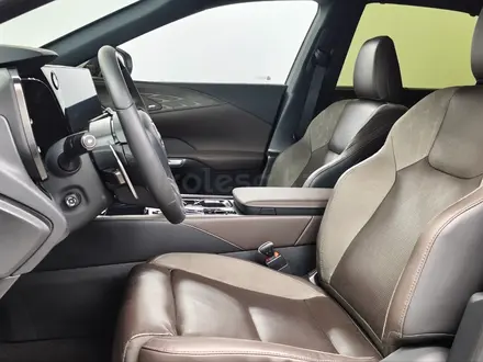 Lexus RX 350 2024 года за 36 000 000 тг. в Алматы – фото 7