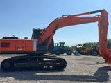 Hitachi  Экскаватор HITACHI ZX200 б/у 2024 года 2024 года за 29 900 000 тг. в Балхаш