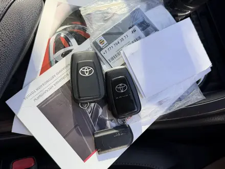 Toyota Camry 2019 года за 13 700 000 тг. в Астана – фото 23