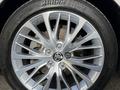 Toyota Camry 2019 года за 13 700 000 тг. в Астана – фото 24