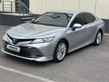 Toyota Camry 2019 годаүшін13 700 000 тг. в Астана – фото 2