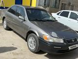 Toyota Camry 2001 года за 2 300 000 тг. в Актобе – фото 3