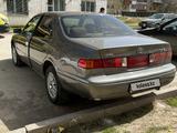 Toyota Camry 2001 года за 2 300 000 тг. в Актобе – фото 5