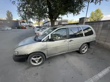 Nissan Prairie Joy, 1997