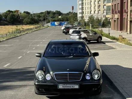 Mercedes-Benz E 55 AMG 2000 года за 7 500 000 тг. в Шымкент – фото 19