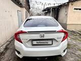 Honda Civic 2020 года за 8 400 000 тг. в Алматы – фото 3