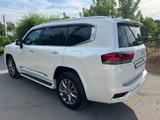 Toyota Land Cruiser 2023 года за 60 000 000 тг. в Алматы – фото 5