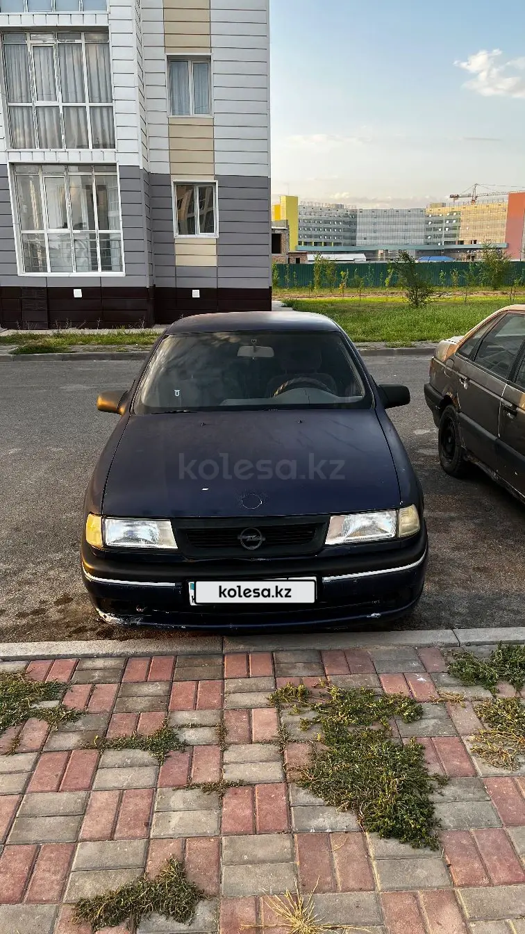 Opel Vectra, 1990