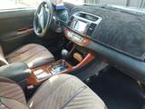 Toyota Camry 2002 года за 5 200 000 тг. в Шу – фото 4
