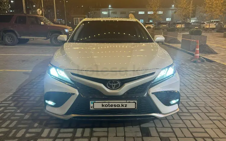 Toyota Camry 2022 годаүшін18 500 000 тг. в Алматы