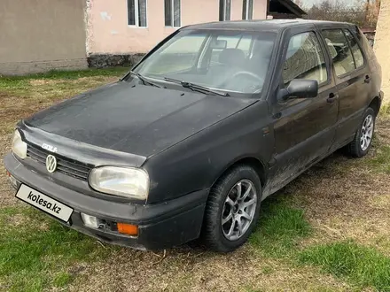 Volkswagen Golf 1995 года за 1 200 000 тг. в Алматы