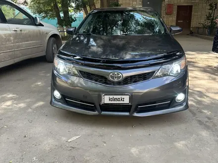 Toyota Camry 2013 года за 6 000 000 тг. в Актобе – фото 3