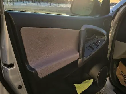 Toyota RAV4 2006 года за 7 100 000 тг. в Астана – фото 43