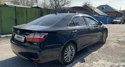 Toyota Camry 2017 года за 13 100 000 тг. в Алматы – фото 2