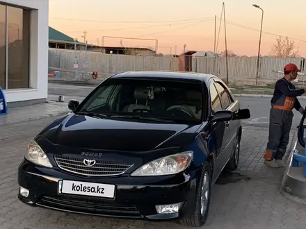 Toyota Camry 2004 года за 6 000 000 тг. в Алматы – фото 19