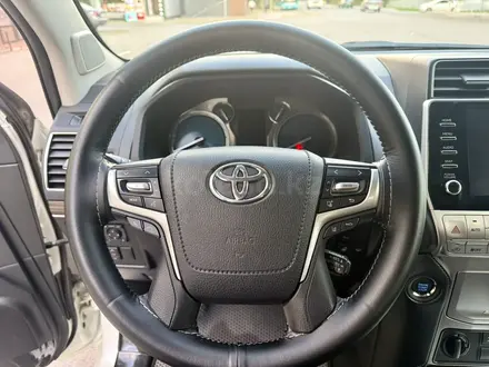 Toyota Land Cruiser Prado 2022 года за 32 000 000 тг. в Караганда – фото 13
