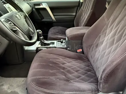 Toyota Land Cruiser Prado 2022 года за 32 000 000 тг. в Караганда – фото 15
